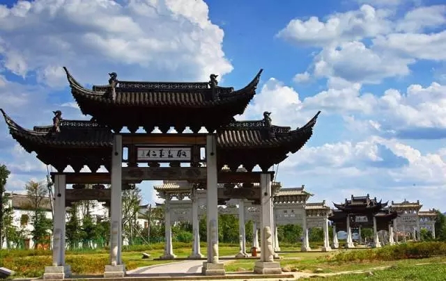 江南第一家牌坊群之一_副本.jpg 20160824_140255_015.jpg